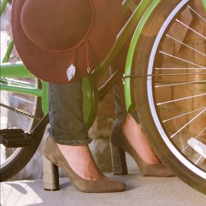 COACH OPHELIA SWEDE SHOES